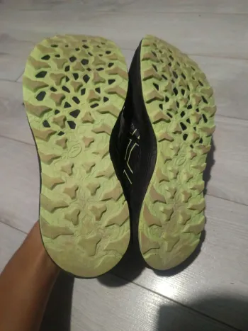 Used Asics Gel-Sonoma 7 bike — image 2 of 6