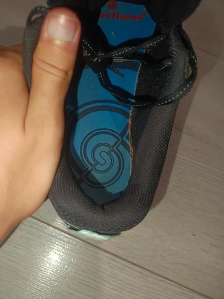 Used Asics Gel-Sonoma 7 bike — image 5 of 6