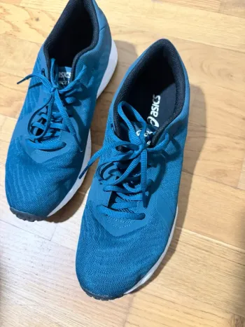 Used Asics Defiance X bike — image 2 of 4