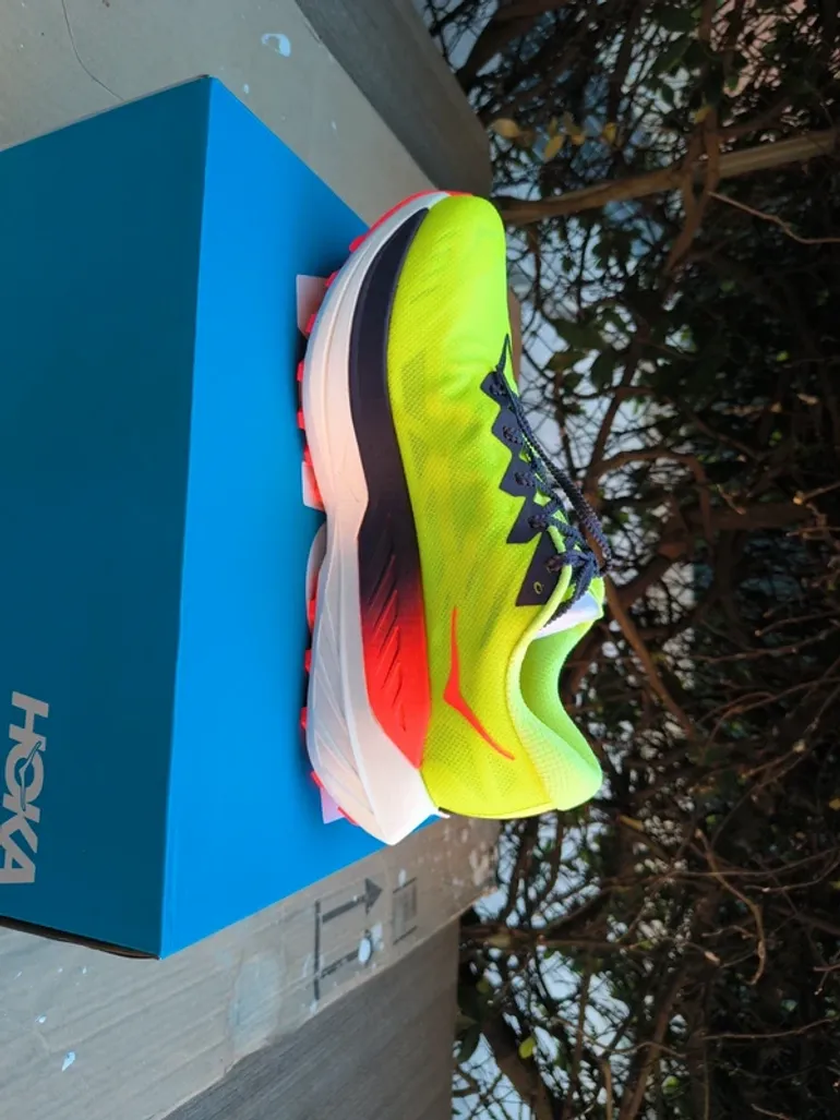 Hoka Rocket X Trail bike d'occasion — image 3 sur 6
