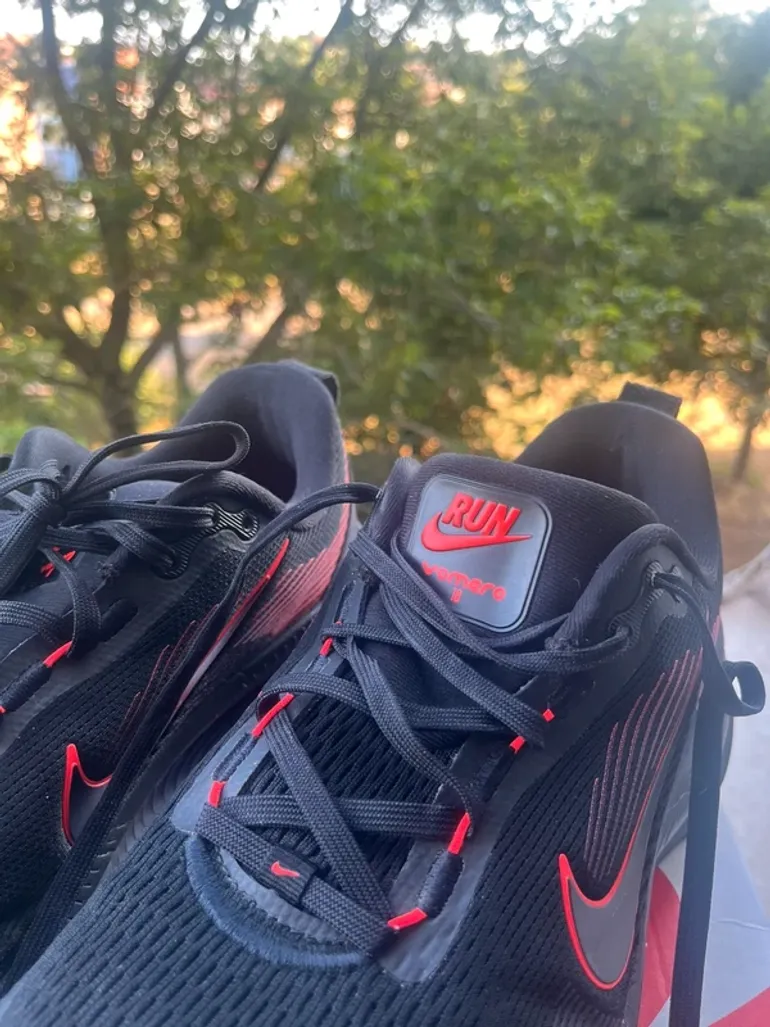 Used Nike Vomero 18 bike — image 7 of 8