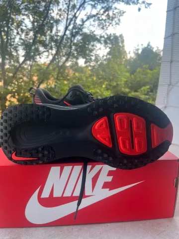 Used Nike Vomero 18 bike — image 6 of 8