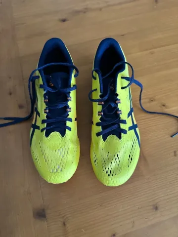Used Asics Shoes Running Shoes