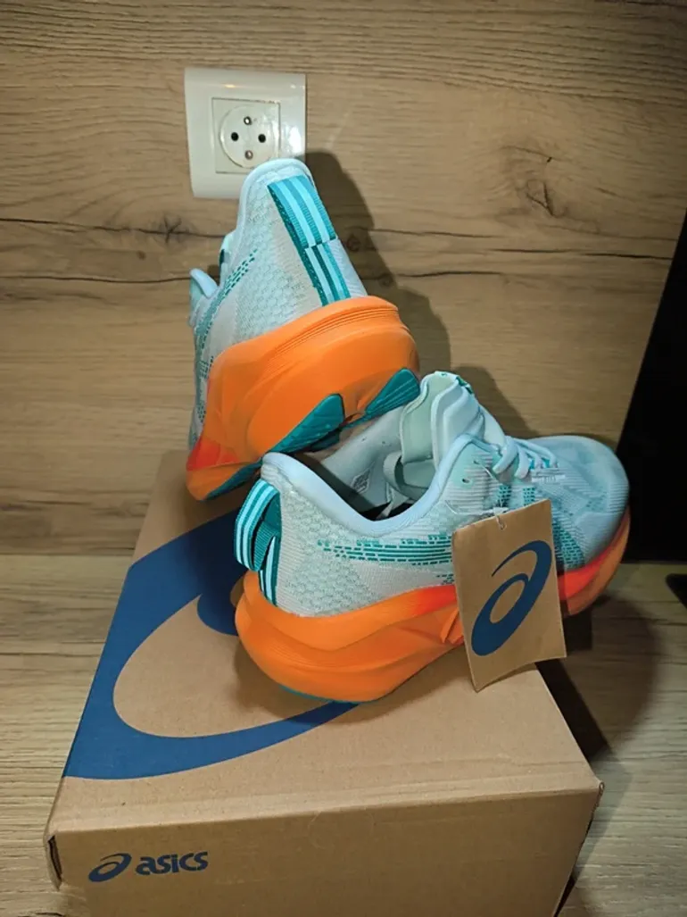 Gebrauchtes Asics Novablast 5 bike — Bild 2 von 5