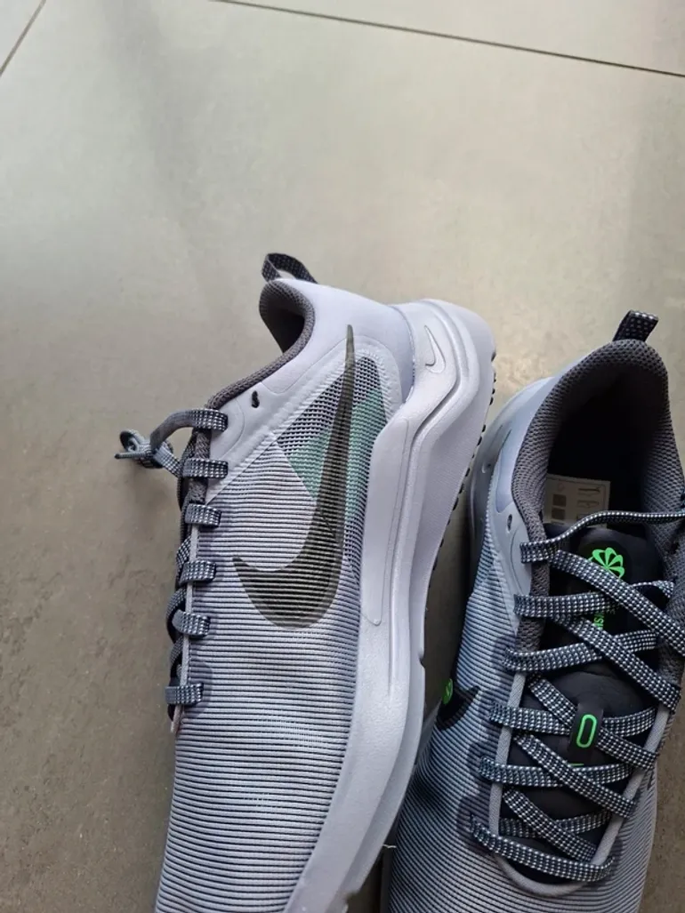 Tweedehands Nike Downshifter 12 bike — afbeelding 6 van 10