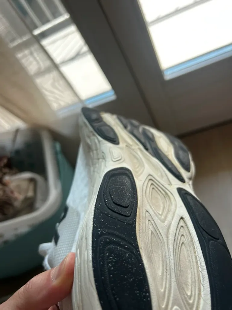 New Balance Fresh Foam 1080 bike d'occasion — image 5 sur 5