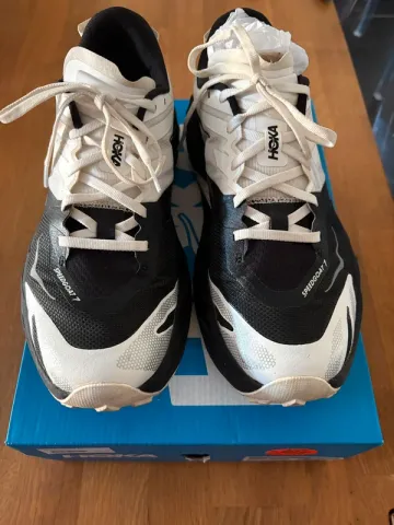 Použité White Speedgoat 7 Running Shoes