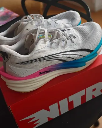 Used Deviate Nitro 4 Running Shoes
