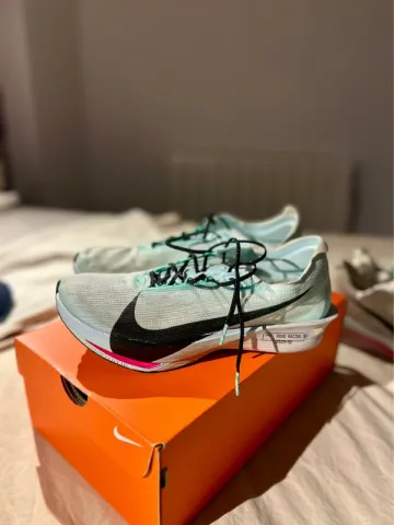 Used Nike ZoomX Streakfly 2 Running Shoes