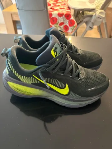 Used Nike ZoomX Vomero Running Shoes
