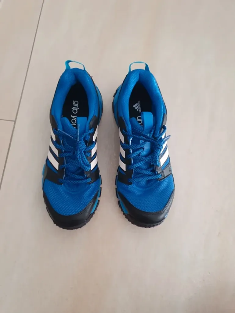 Used Adidas grip your run M18481 bike — image 3 of 15