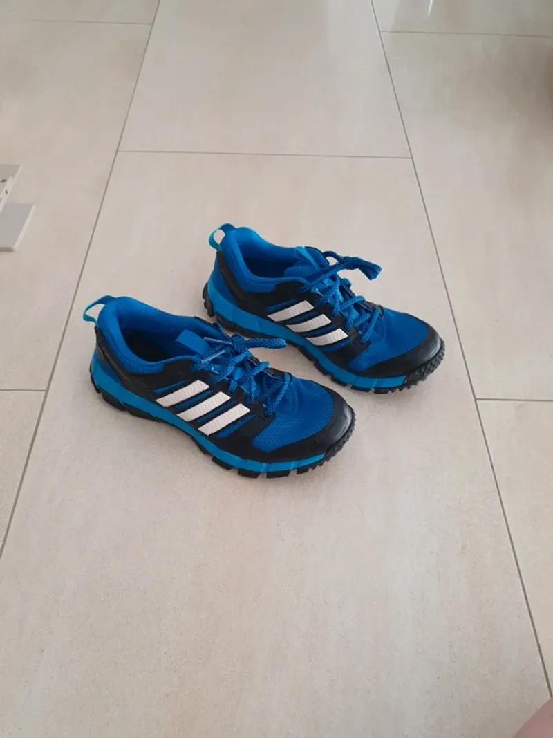 Gebrauchtes Adidas grip your run M18481 Running Shoes