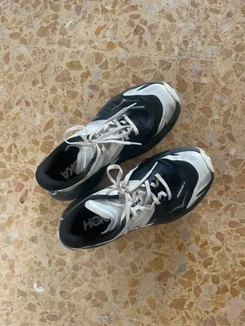 Used Hoka Speedgoat 7 bike — image 6 of 7