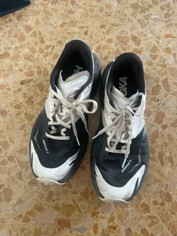 Used Hoka Speedgoat 7 bike — image 7 of 7