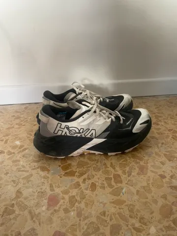 Gebrauchtes Hoka Speedgoat 7 Running Shoes