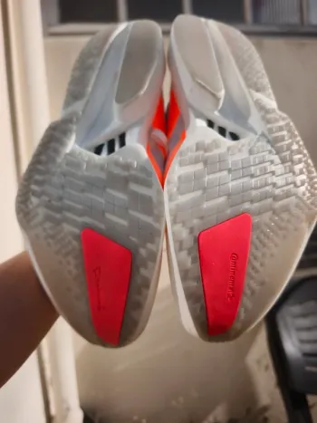 Used Pro Adizero Adios 4 bike — image 3 of 8