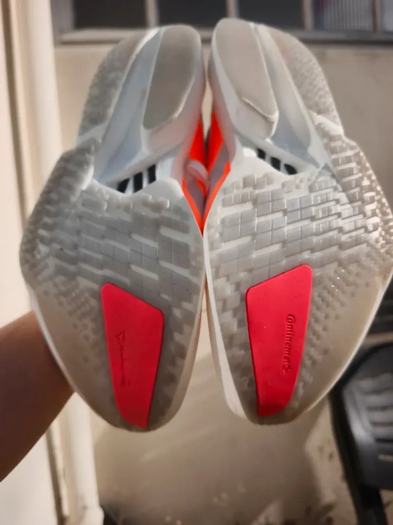 Used Pro Adizero Adios 4 bike — image 3 of 8