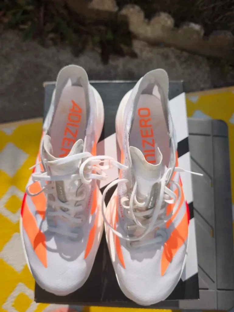 Used Pro Adizero Adios 4 bike — image 2 of 8