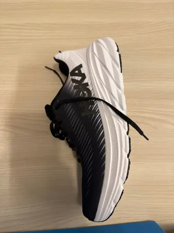 Hoka Rincon 3 bike usato — immagine 2 di 6