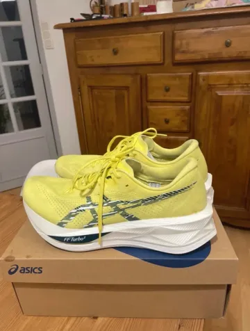 Used Asics Sonicblast Running Shoes