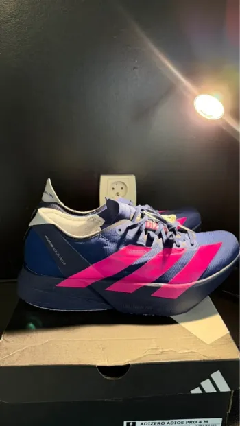 Used Premium Adizero Adios Pro 4 2026 bike — image 2 of 2