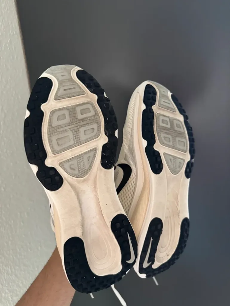 Used Nike Vomero 18 bike — image 2 of 7