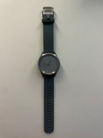 Used Garmin Vivomove 3s Electronics