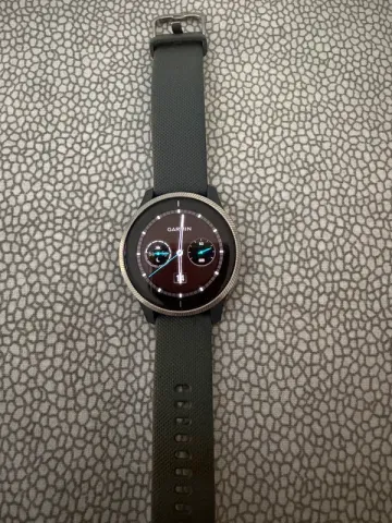 Käytetty Garmin Venu Electronics