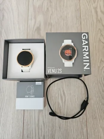 Used Garmin Venu 2S bike — image 2 of 14