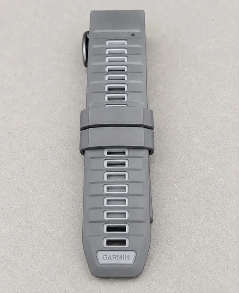 Used Premium Fenix 8 Amoled Sapphire 51mm bike — image 7 of 7