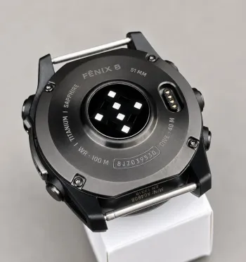 Used Premium Fenix 8 Amoled Sapphire 51mm bike — image 6 of 7