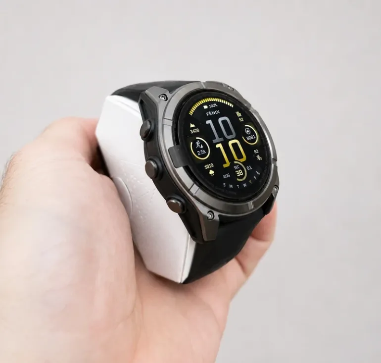 Used Premium Fenix 8 Amoled Sapphire 51mm bike — image 4 of 7