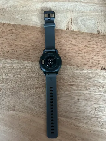 Used Garmin Venu 2S bike — image 3 of 4