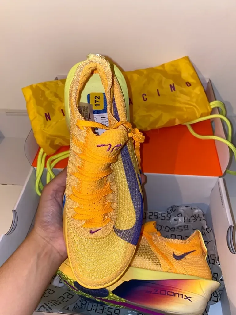 Used Nike Air Zoom Alphafly Next 3 bike — image 4 of 9