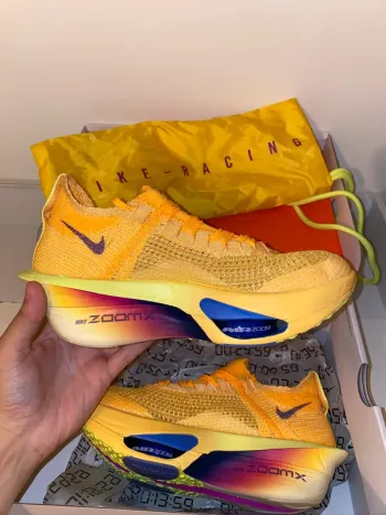 Used Nike Air Zoom Alphafly Next 3 bike — image 2 of 9