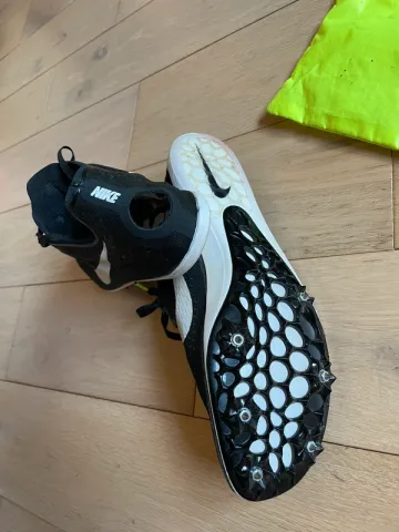 Used Nike Sprint Spike Shoes bike — image 4 of 10