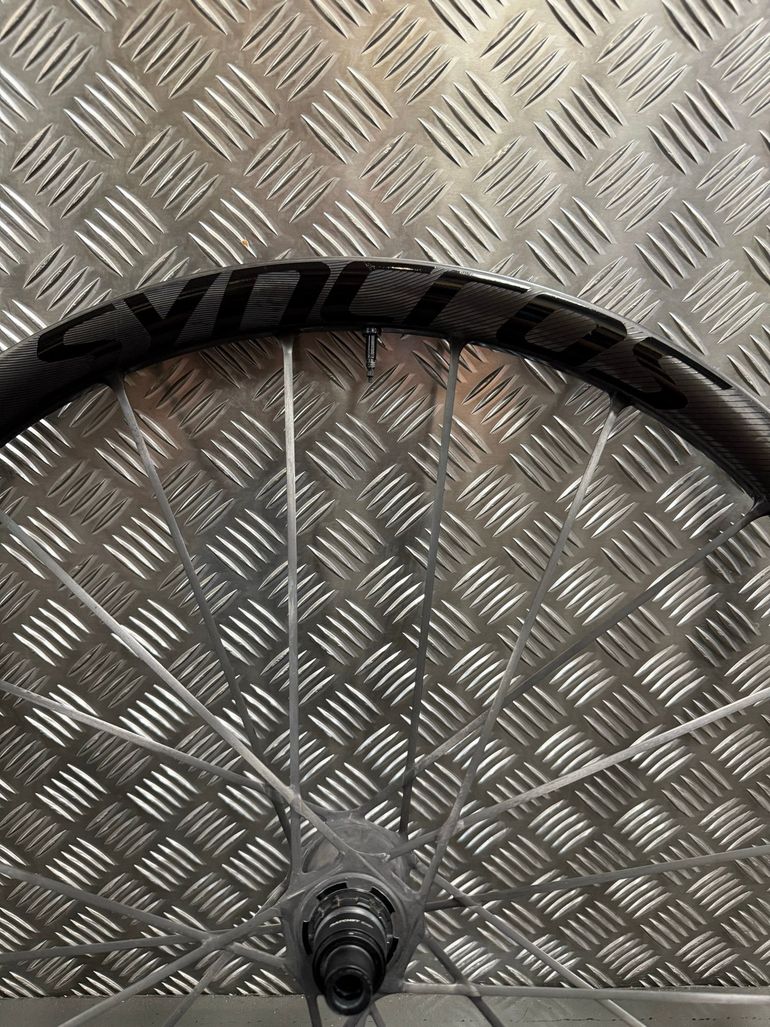 Used Syncros Silverton SL Wheelset 2026 bike — image 5 of 8