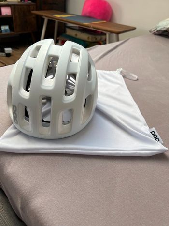 Used White Ventral Air MIPS 2024 bike — image 8 of 9