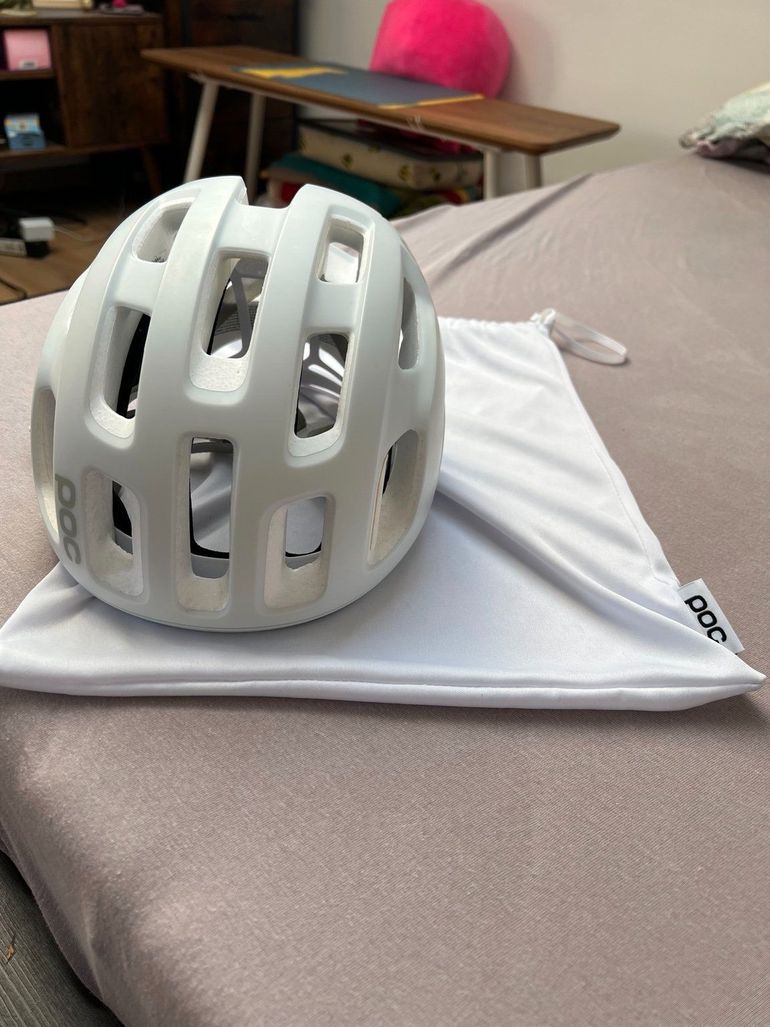 Used White Ventral Air MIPS 2024 bike — image 8 of 9