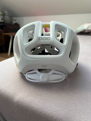 Used White Ventral Air MIPS 2024 bike — image 5 of 9