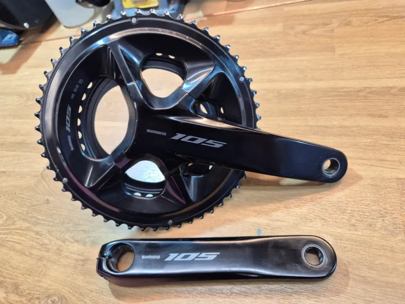 Gebrauchtes Shimano FC-R7100 Drivetrain & Pedals
