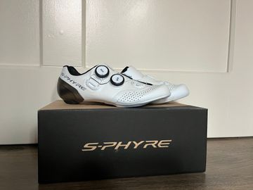 Used Shimano RC9 S-PHYRE Cycling Shoes