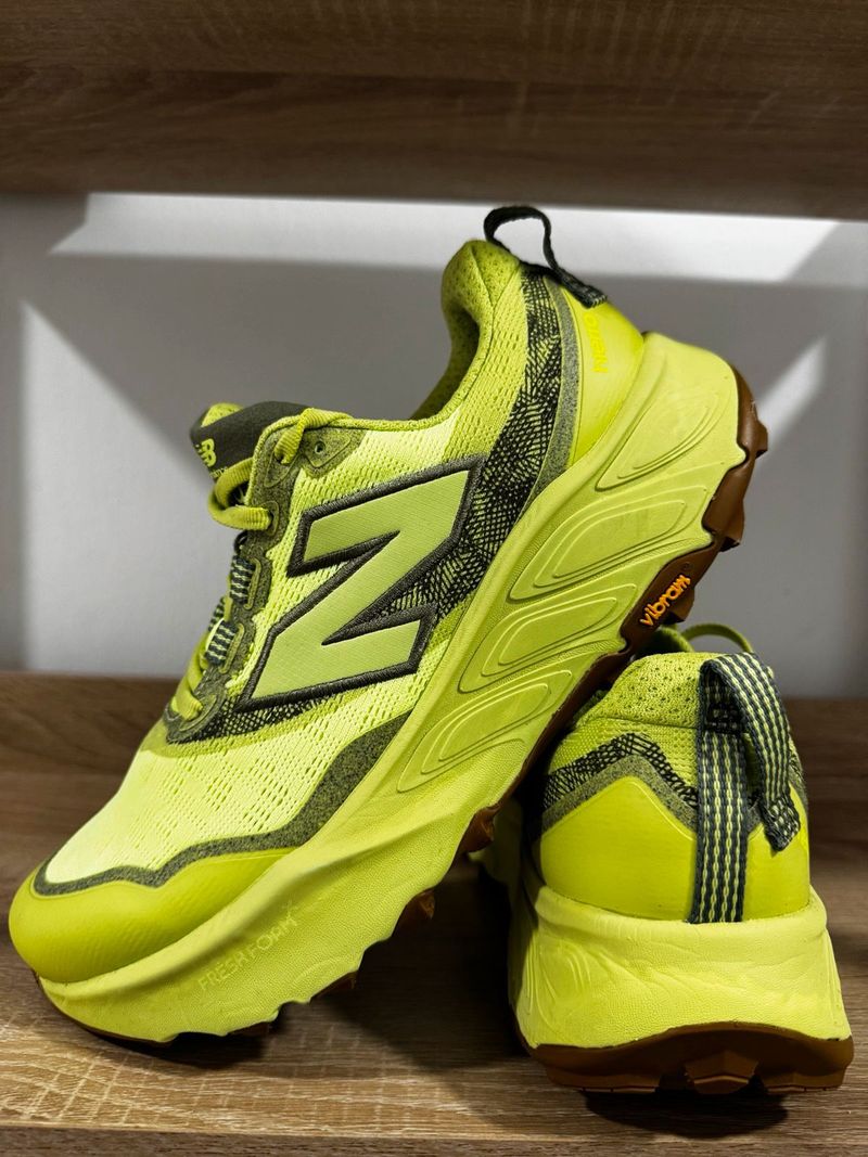 Used New Balance Hierro V9 Running Shoes