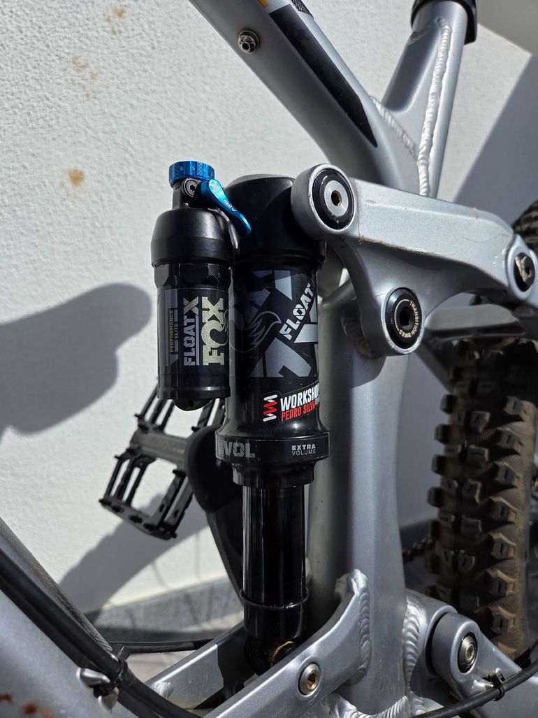 Used Fox Float X Performance Elite 2023 bike — image 5 of 6