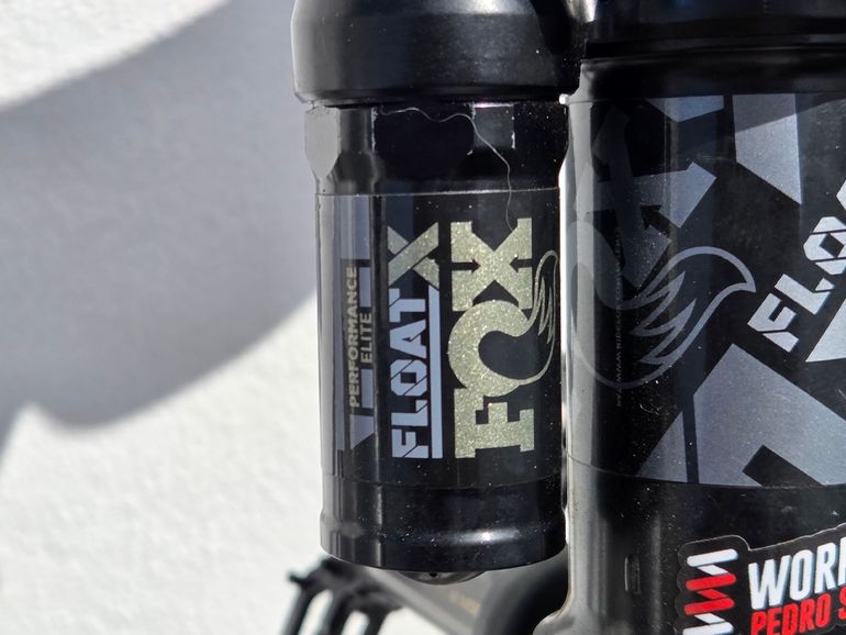 Used Fox Float X Performance Elite 2023 bike — image 2 of 6