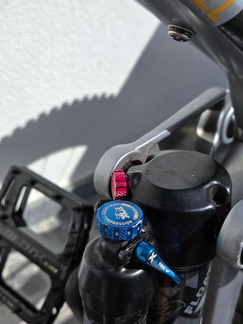 Used Fox Float X Performance Elite 2023 bike — image 6 of 6