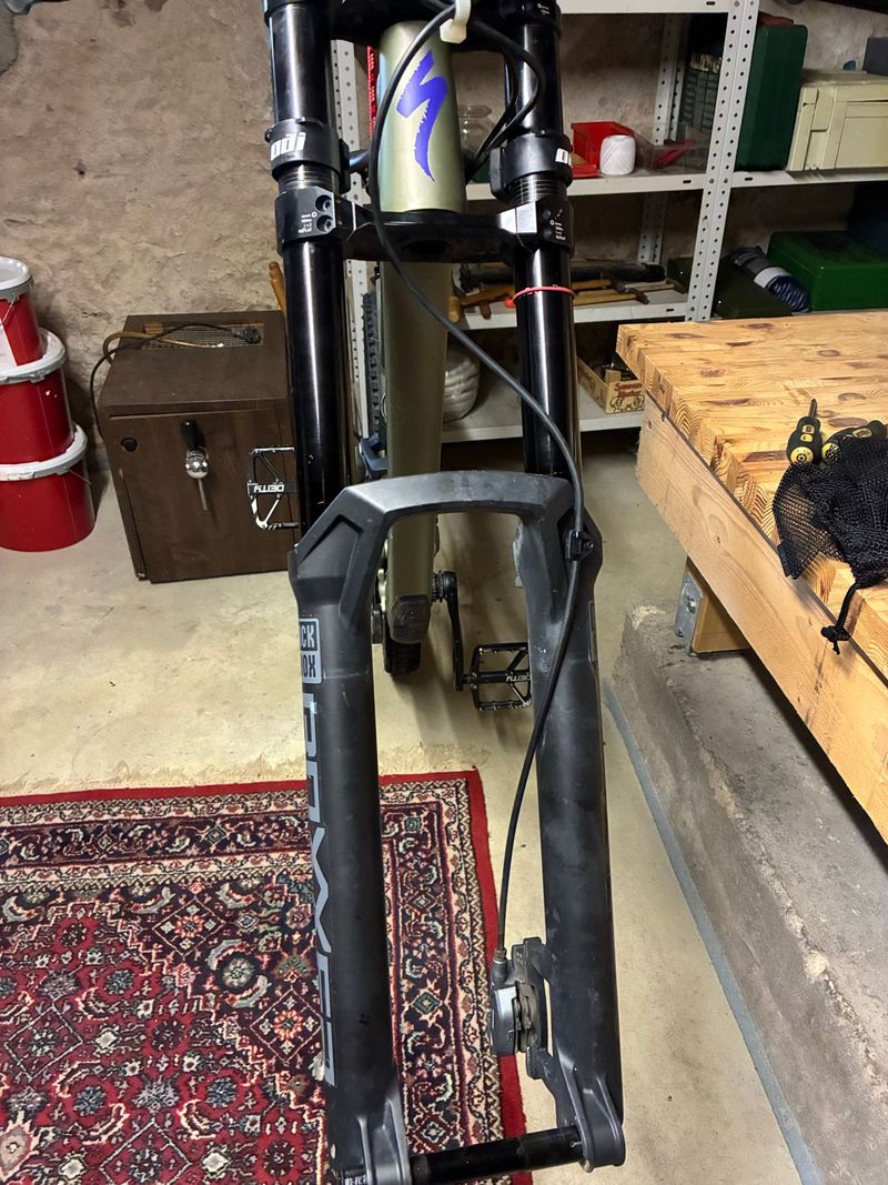 Použité RockShox Boxxer 2025 Fork