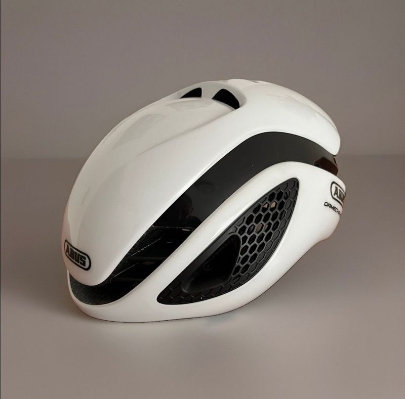 Used ABUS GameChanger Helmet Cycling Accessories