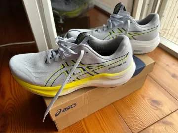 Used Asics GT2000 14 bike — image 7 of 7