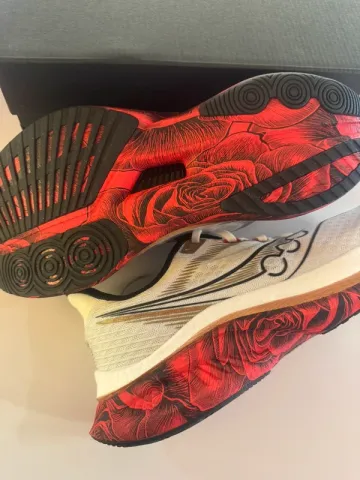 Used Saucony Endorphin Speed 5 bike — image 3 of 3
